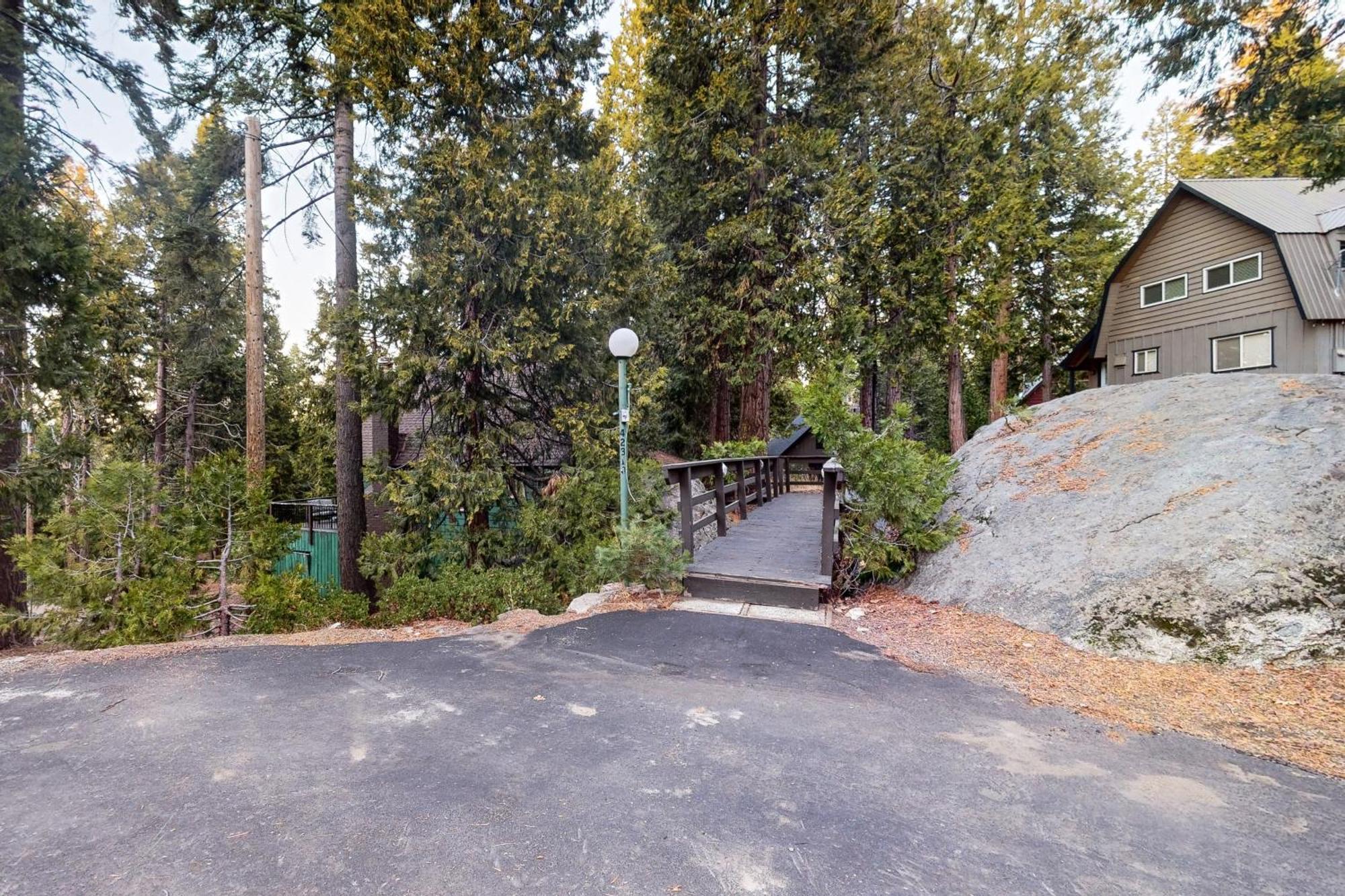 Blue Meadow Cottage Shaver Lake Exterior photo