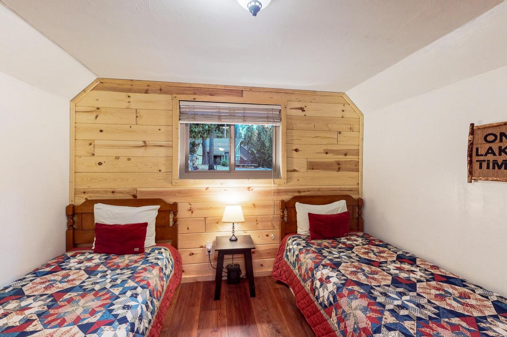 Blue Meadow Cottage Shaver Lake Exterior photo
