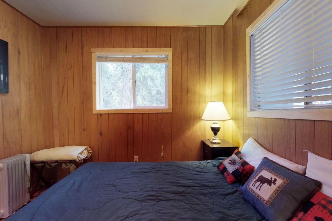 Blue Meadow Cottage Shaver Lake Exterior photo
